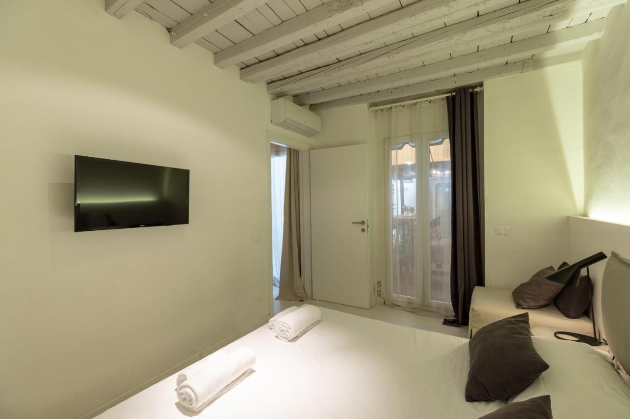 Pinti Patio Apartment Firenze Bagian luar foto